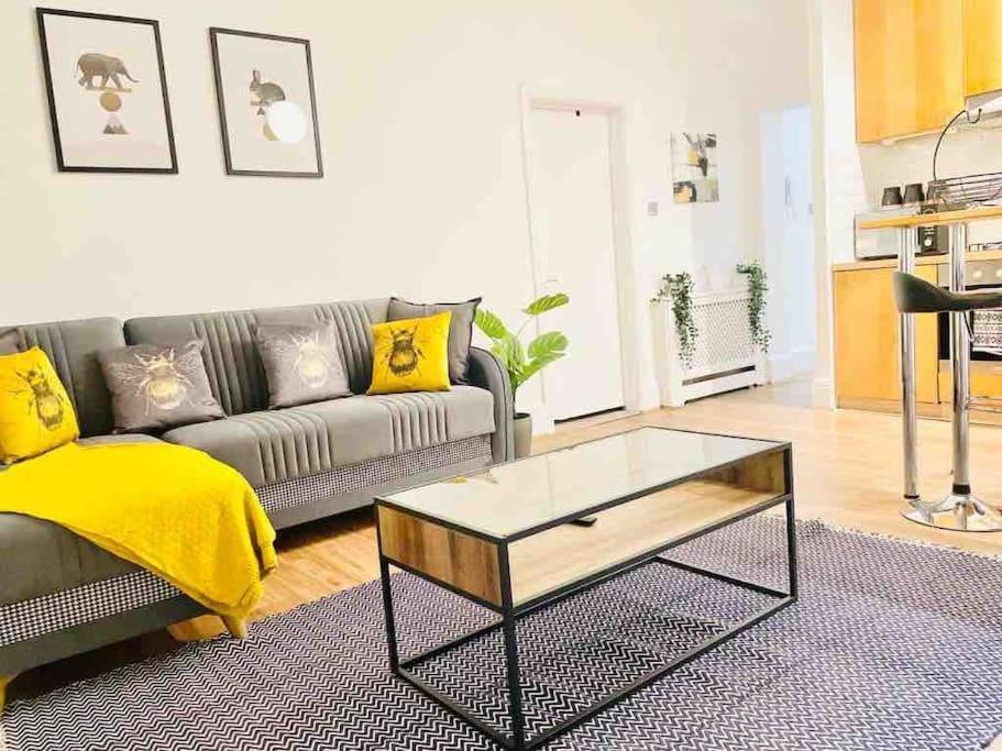Lovely 2 Bedroom Apartment In Chelsea Sw3 Λονδίνο Εξωτερικό φωτογραφία