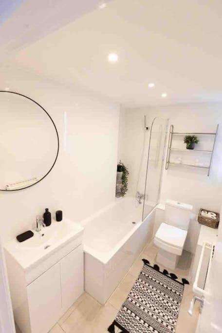 Lovely 2 Bedroom Apartment In Chelsea Sw3 Λονδίνο Εξωτερικό φωτογραφία