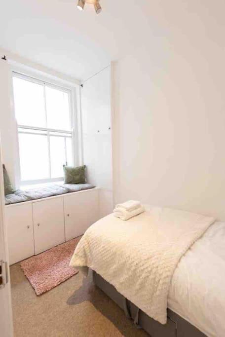 Lovely 2 Bedroom Apartment In Chelsea Sw3 Λονδίνο Εξωτερικό φωτογραφία